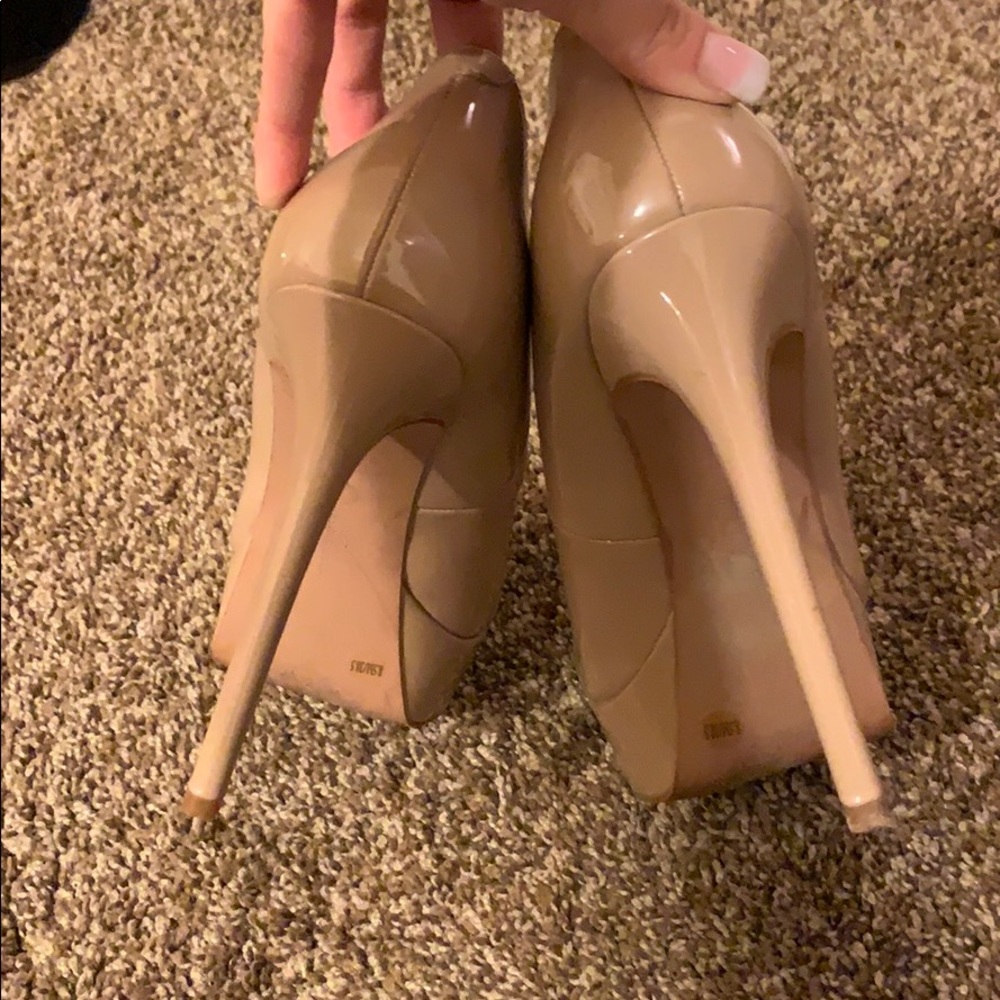 Jessica Simpson heels - Picture 4 of 6